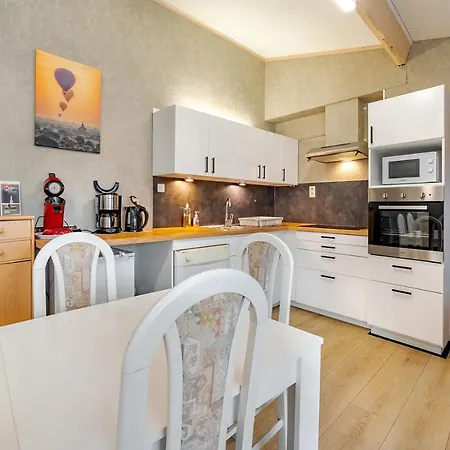 Le Préau, Honden Vriendelijke In Ardennen