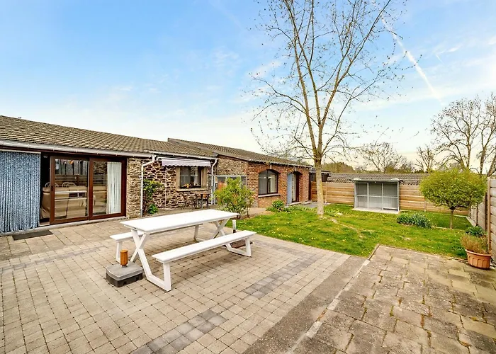 Holiday home Le Preau, Honden Vriendelijke In Ardennen *