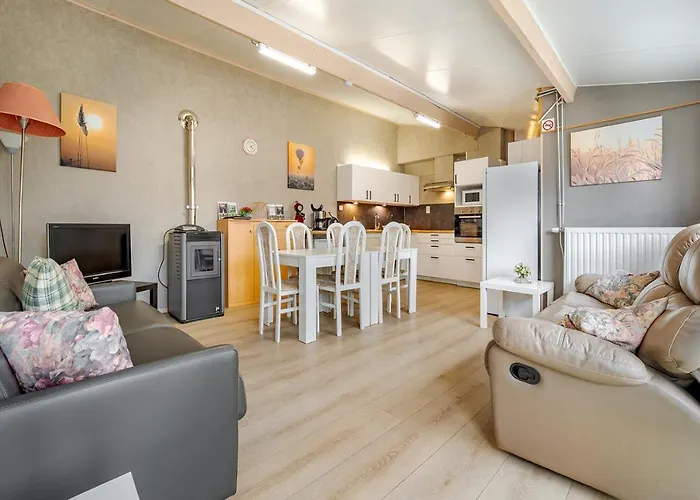 Le Preau, Honden Vriendelijke In Ardennen * 라로셰안알데네