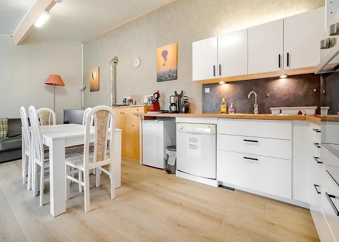 Le Preau, Honden Vriendelijke In Ardennen *